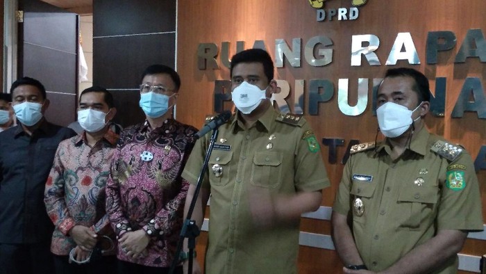 Bobby Nasution (kedua dari kanan)/Datuk-detikcom