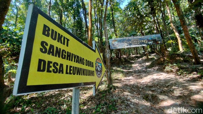 Bukit Sanghiyang Dora Majalengka tutup