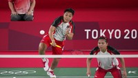 Setelah sempat tiga kali mengimbangi Greysia/Apriyani, Fukushima/Hirota mampu memimpin dengan skor 5-3. Namun, ganda putri Indonesia dengan cepat menyamakan skor menjadi 5-5.