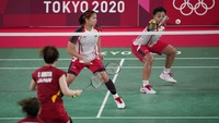 Apriyani membuat kesalahan setelah bola pukulannya tidak mampu melewati wilayah lawan dan membuat Fukushima/Hirota memimpin 20-19.