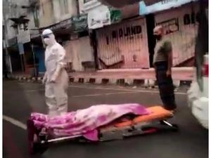 Viral Jenazah COVID-19 Terlantar di Jember Dipastikan Hoaks