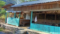 Koordinator Masyarakat Pariwisata dan ekonomi kreatif (MASPAREKRAF) Mojokerto, Wiwit Haryono mengatakan para pengelola ekonomi kreatif merasa terseok-seok dalam menyambung hidup. 