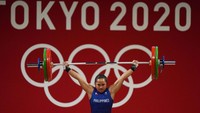 Diaz mencatatkan total angkatan 224 kg dari 97kg di angkatan snatch dan 127kg di clean & jerk. Torehan ini juga menjadi rekor baru di Olimpiade.  