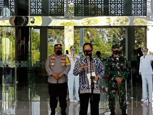 Mendagri Soroti COVID di Tangsel: BOR 90%-Vaksinasi Belum Capai Target
