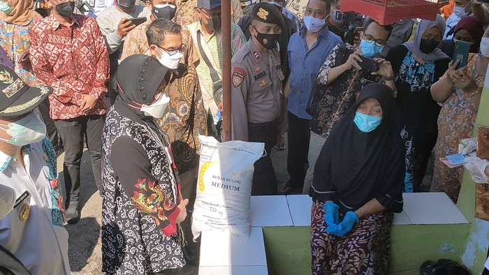 Mensos Tri Rismaharini di Pekalongan