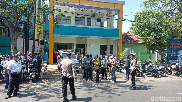 pengambilan paksa jenazah covid-19 di probolinggo