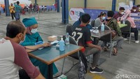 Dalam sehari ditargetkan 2 ribu orang bisa divaksinasi.