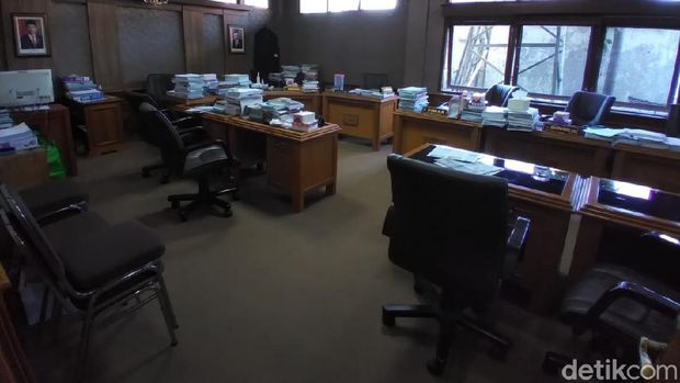 Ruang Komisi 2 DPRD Solo