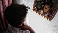 Menurut Juru Bicara Pemerintah untuk Penanganan COVID-19 dan Duta Perubahan Perilaku Reisa Broto Asmoro mengatakan semua aktivitas belajar mengajar pada anak di Indonesia dilakukan secara daring dengan memanfaatkan berbagai macam teknologi yang ada selama masa pandemi COVID-19. Karena itu Reisa menyarankan orang tua untuk membagi waktu anak saat menggunakan gadget ke dalam beberapa sesi. Menurut Juru Bicara Pemerintah untuk Penanganan COVID-19 dan Duta Perubahan Perilaku Reisa Broto Asmoro mengatakan semua aktivitas belajar mengajar pada anak di Indonesia dilakukan secara daring dengan memanfaatkan berbagai macam teknologi yang ada selama masa pandemi COVID-19. Karena itu Reisa menyarankan orang tua untuk membagi waktu anak saat menggunakan gadget ke dalam beberapa sesi.