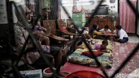 Hal tersebut atas intruksi Kemendikbud Nadiem Makarim yang saat itu ingin melakukan sistem itu guna mengurangi kejenuhan belajar dirumah.