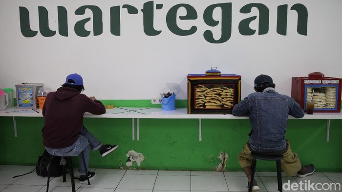 Serba-serbi Aturan PPKM Makan 20 Menit di Warteg Serba-serbi Aturan PPKM Makan 20 Menit di Warteg