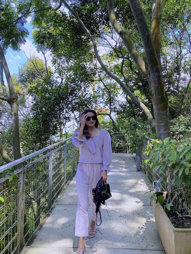 Nama Shirin Safira pun terseret. Pasalnya akun itu menyertakan foto dan nama wanita selingkuhan yang dimaksud. Sedikit disamarkan, dia hanya memberitahu inisial ‘SH’ di bagian depan dan ‘A’ di bagian belakang. Foto: Instagram/@shirinsafira