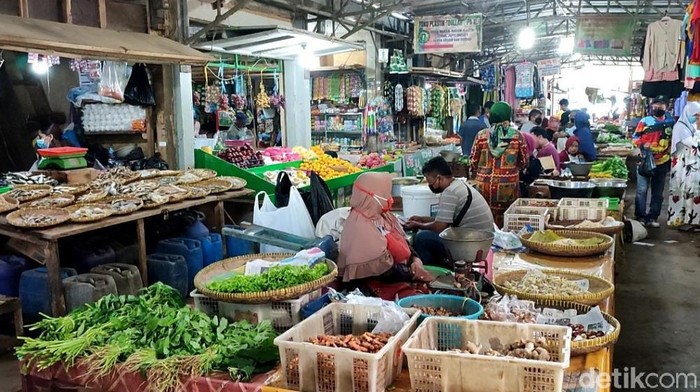 Suasana Pasar Manis Ciamis