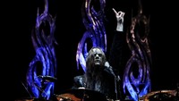 Demi privasi, pemakaman sang drummer digelar tertutup. Foto: Getty Images/Lisa Maree Williams