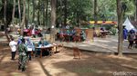 Bikin Sejuk, Suntik Vaksin di Hutan Pinus Bantul