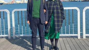 Kami memutuskan berdasarkan apa yang kami rasakan setiap hari. Kami menyukai warna monoton, merah dan biru, jadi mau tidak mau kami memutuskan warna yang kami berdua sukai. ujarnya. Foto: Instagram/bonpon511