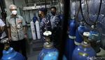 Gubernur Ganjar Tinjau KRI dr Soeharso yang Bawa Bantuan Oksigen
