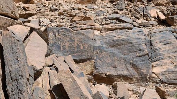 Adapun area budaya Hima Arab Saudi di bagian pegunungan negara tersebut ditambahkan ke dalam daftar koleksi substansial gambar seni cadas yang berisi sejarah lebih dari 7.000 tahun. Dok. Dr Majeed Khan/SCTH via www.whc.unesco.org. Adapun area budaya Hima Arab Saudi di bagian pegunungan negara tersebut ditambahkan ke dalam daftar koleksi substansial gambar seni cadas yang berisi sejarah lebih dari 7.000 tahun. Dok. Dr Majeed Khan/SCTH via www.whc.unesco.org.