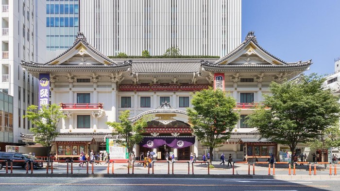 Jadi Tuan Rumah Olimpiade, Ini 10 Tempat Wisata Asyik di Tokyo Tokyo menjadi tuan rumah Olimpiade 2020. Selain terkenal sebagai kota yang canggih nan inovatif, Tokyo juga punya beragam tempat wisata menarik untuk dikunjungi