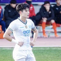 “Dia terlihat seperti Rowoon SF9,” “Dia bisa bergabung dengan idol kelahiran 1997,” tulis sejumlah netizen Korea yang terpesona dengan Jeong Seung Won. Foto: dok. Instagram seungwon_jeong