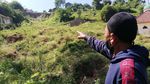 Menziarahi Sisa Reruntuhan Akibat Longsor Sumedang