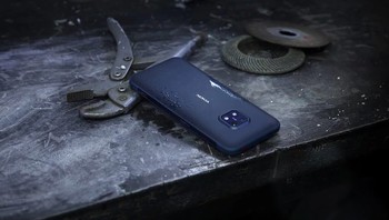 Sementara layarnya lapang, seluas 6,67 inch FHD+ IPS LCD dan bisa dioperasikan meski tangan pengguna sedang dalam kondisi basah atau juga memakai sarung tangan. Foto: Nokia