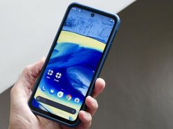 Lebih Dekat dengan Ponsel Badak Nokia XR20