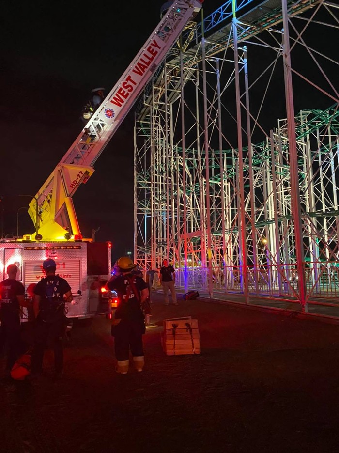 penyelamatan oleh West Valley Fire Department