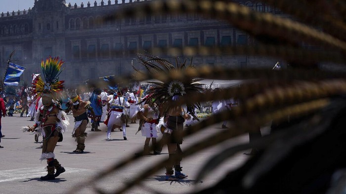 Potret Perayaan 696 Tahun Peradaban Aztec di Tengah Pandemi Peradaban Aztec merupakan salah satu peradaban terbesar Amerika yang terletak di Meksiko Tengah dan Selatan, hingga kini warganya tetap rutin menggelar festival. Begini potretnya.