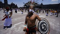Zocalo Square, Mexico City, rutin menjadi lokasi festival peringatan perayaan 696 tahun peradaban Aztec.