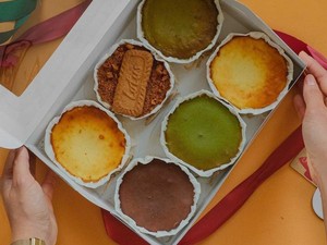 Keren! Mantan Pramugari Ini Sukses Jualan Burnt Cheesecake