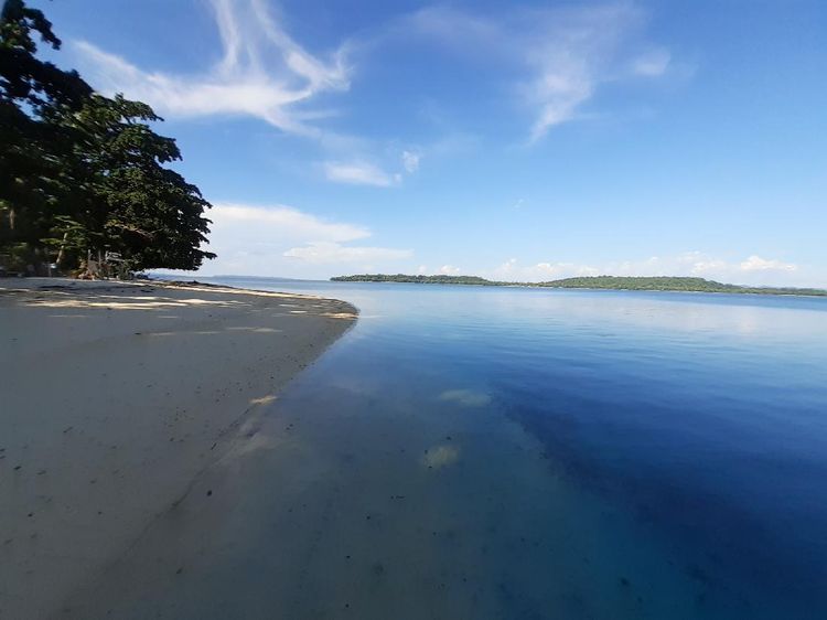Pulau Kapotar yang Cantik di Papua, Punya Tower tapi Sinyal Tak Ada