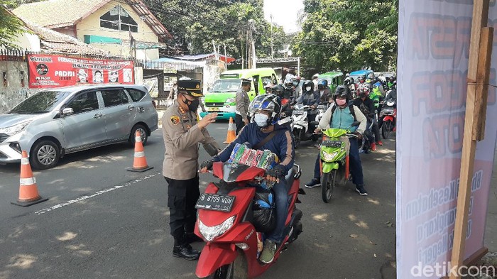 Razia Vaksinasi di Bogor
