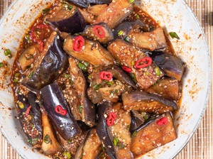 3 Resep Terong Ungu Bumbu Cabe yang Empuk Sedap dan Gampang Dibuat