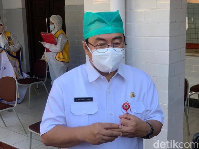 Ketua Satgas Kuratif COVID-19 Jatim Dr Joni Wahyuhadi mengatakan, pekerjaan rumah di Jatim saat ini ialah menekan angka kematiam.