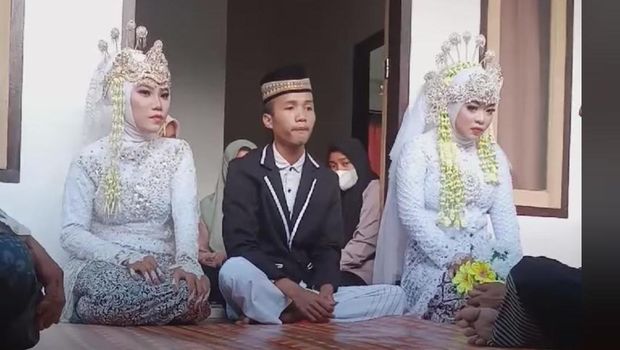 Seorang pria menikahi dua wanita kembali terjadi di NTB. Pernikahan itu disebut terjadi di Kecamatan Pujut, Kabupaten Lombok Tengah. (FB Doyok Potret)