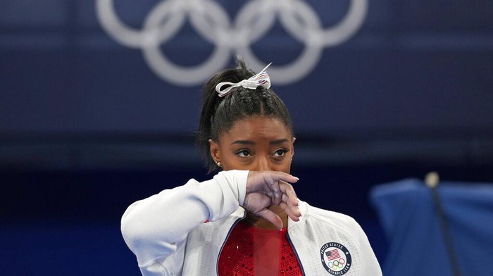 Simone Biles Simone Biles, of United States, performs on the vault during womens artistic gymnastic qualifications at the 2020 Summer Olympics, Sunday, July 25, 2021, in Tokyo. (AP Photo/Morry Gash)