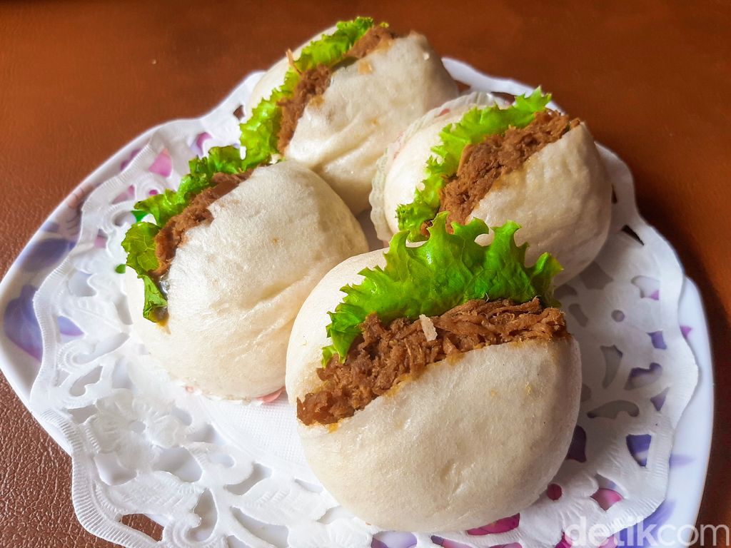 Spufo: Pastel Ufo yang Isiannya Padat dan Renyah Gurih