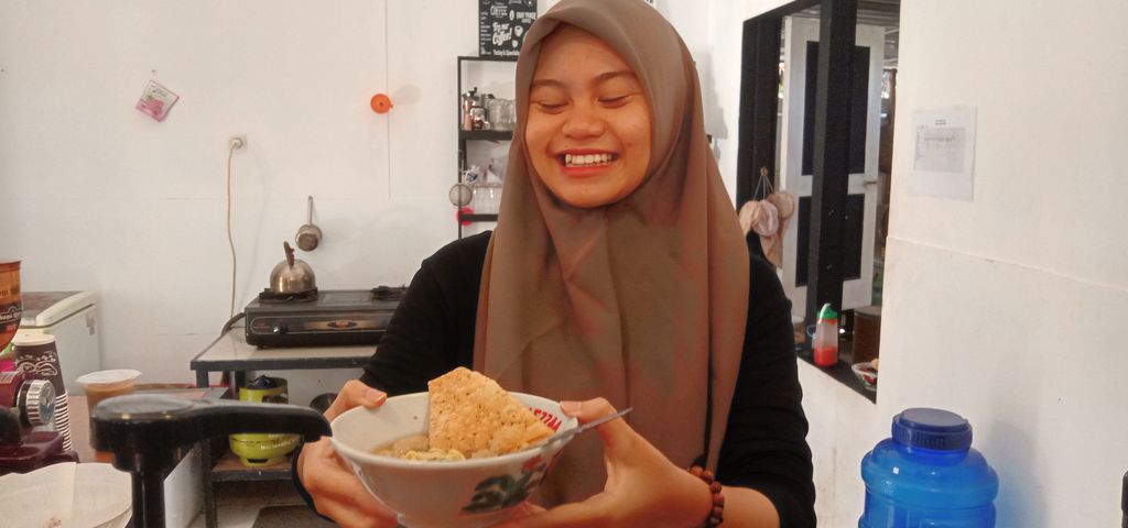 Unik! Bakso di Kudus Ini Pakai Campuran Daun Kopi dan Bubuk Kopi
