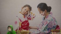 Sementara itu, otoritas China tengah memperhitungkan kapan mereka akan memberikan vaksin Corona ketiga atau vaksin booster kepada masyarakatnya. Perhitungan berdasarkan analisis kelompok awal vaksinasi untuk memerangi strain atau mutasi baru Corona. Rifkianto Nugroho/detikcom.
