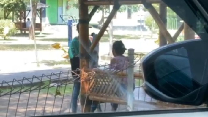 viral remaja mesum di taman maramis probolinggo