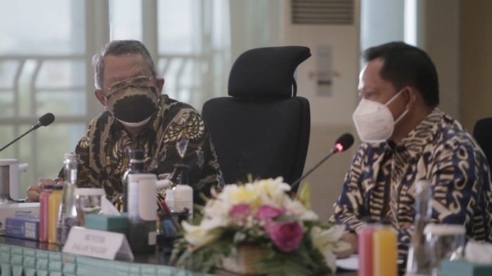 Wali Kota Tangerang Selatan Benyamin Davnie