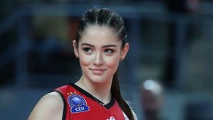 8 Foto Atlet Voli Turki Zehra Gunes, Cantiknya Menghinoptis di Olimpiade