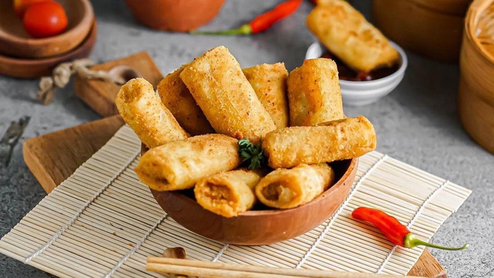 5 Risol Premium Enak, Isi Ayam Geprek hingga Cakalang Fufu!