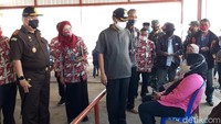 Bupati Boyolali, Mohammad Said Hidayat mengatakan vaksinasi bekerja sama dengan TNI, Polri dan Kejaksaan sebagai langkah percepatan vaksinasi di Boyolali. Pelaksanaan vaksinasi kepada para pedagang dilakukan secara bertahap.