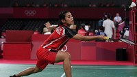 Di game kedua, Gregoria Mariska tak mampu tampil apik untuk menjaga napasnya. Pebulutangkis berusia 21 tahun itu sempat tertinggal 5-11.