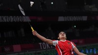 Gregoria gagal melaju ke perempat final setelah kalah 12-21, 19-21 dari Ratchanok Intanon.