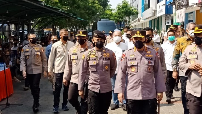 Kapolri Jenderal Listyo Sigit Prabowo tinjau Pasar Modern BSD, Tangsel