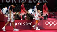 Di Musashino Forest Sport Plaza, Kamis (29/7/2021) pagi WIB, Kevin/Marcus tumbang dari pasangan Malaysia, Malaysia Aaron Chia/Soh Woii. Minions kalah dua gim langsung, 14-21 dan 17-21. ANTARA FOTO/Sigit Kurniawan  