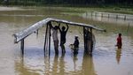 Lara Pengungsi Rohingya Diterjang Longsor hingga Banjir